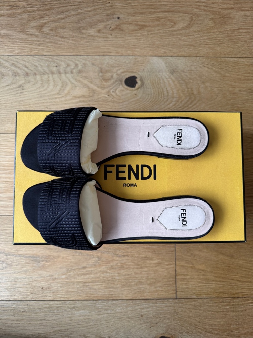Fendi Black Sandals
